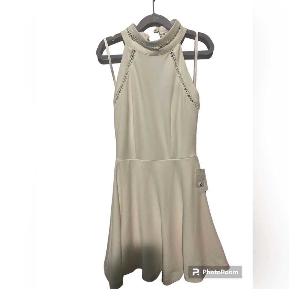 B. Smart Junior’s White Sleeveless Dress